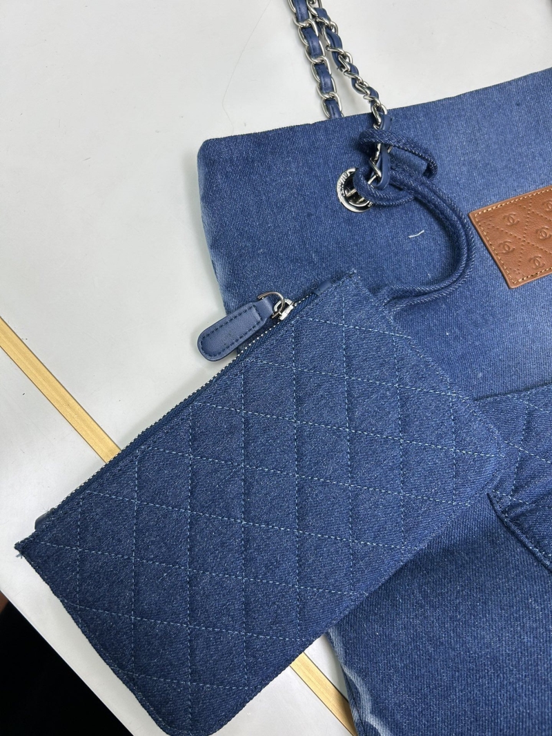 Ch**el shopping bags